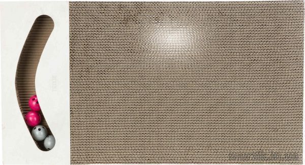 Дряпка Trixie XXL для котів, з двома кульками, картон, 70х6х38 cм (пісочний) 48032 фото