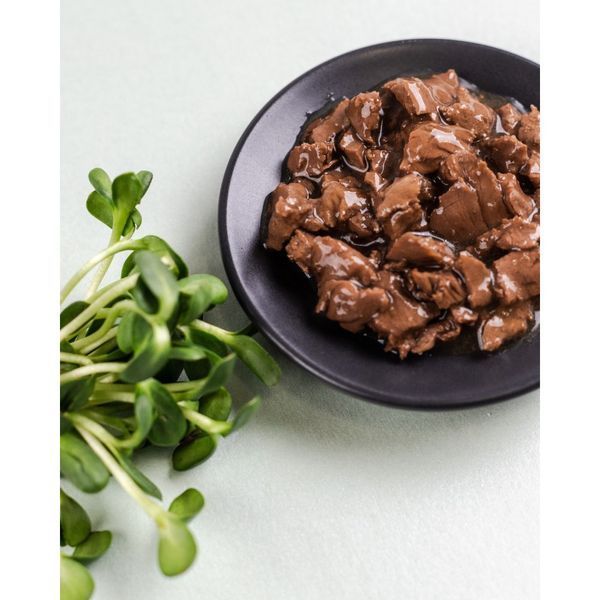 Влажный корм Savory для стерилизованных кошек, ягненок с клюквой в соусе, пауч, 85 г 20093 фото